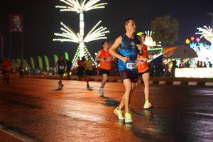 BIB: 41942
                            <button type="button" onclick="openModal(16203066)" class="btn btn-primary btn-sm float-right btn-popup" data-toggle="modal" data-target=".modal-high-quality">
                        <i class="fas fa-shopping-cart"></i> Add to Cart
                    </button>
                                            <button type="button" onclick="isThisMe(16203066, true)" class="btn btn-success btn-sm float-right btn-popup btn-isme hidden" data-toggle="tooltip" data-placement="bottom" title="นี่คือรูปของคุณใช่ไหม คลิกที่นี่เพื่อเอาเข้าอัลบั้ม">
                        <i class="fas fa-plus"></i> Add to album
                    </button>
                    <button type="button" onclick="isThisMe(16203066, false)" class="btn btn-warning btn-sm float-right btn-popup btn-isnotme hidden">
                        <i class="fas fa-ban"></i> Remove from album
                    </button>